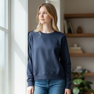 Athleta Navy Crewneck Sweatshirt Large Cozy Stretch Athleisure Pullover